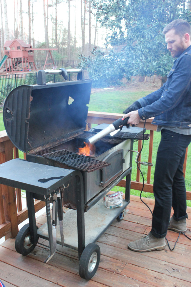 how light a charcoal bbq